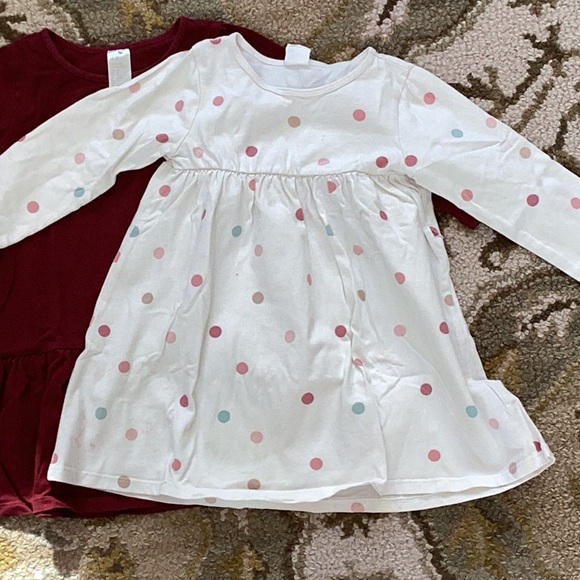 Three dresses - Picture 2 of 5